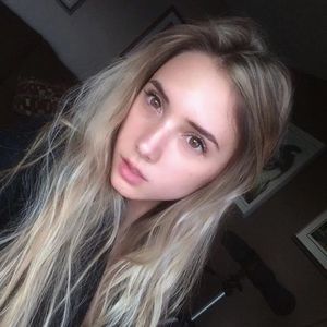 Meet your Posher, Vanna